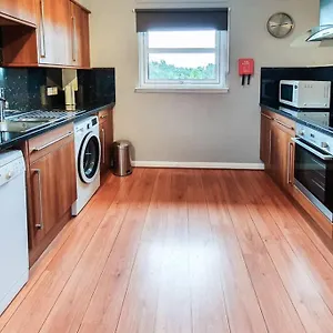 Hilton Wynd Apartment
