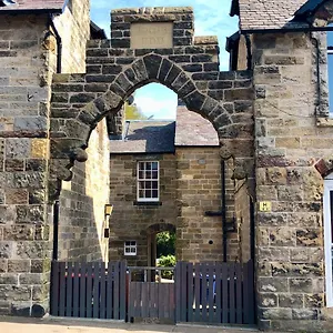 Underneath The Arches Apartment
